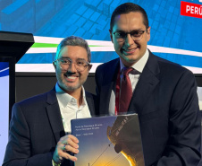 PORTOS DO PARANÁ - Infraestrutura e inovação logística colocam Portos do Paraná entre os melhores das Américas em Lima no Peru