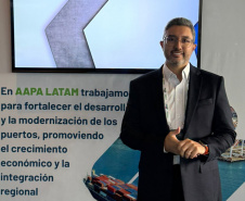 PORTOS DO PARANÁ - Infraestrutura e inovação logística colocam Portos do Paraná entre os melhores das Américas em Lima no Peru