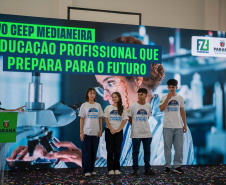 ESCOLA DE MEDIANEIRA