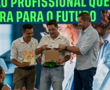 ESCOLA DE MEDIANEIRA