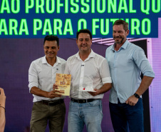 ESCOLA DE MEDIANEIRA