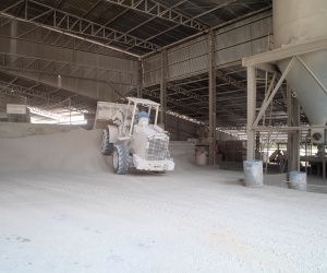 Empresas de cal e calcário geram cerca de 3 mil empregos diretos. Foto: Ari Dias/AEN.