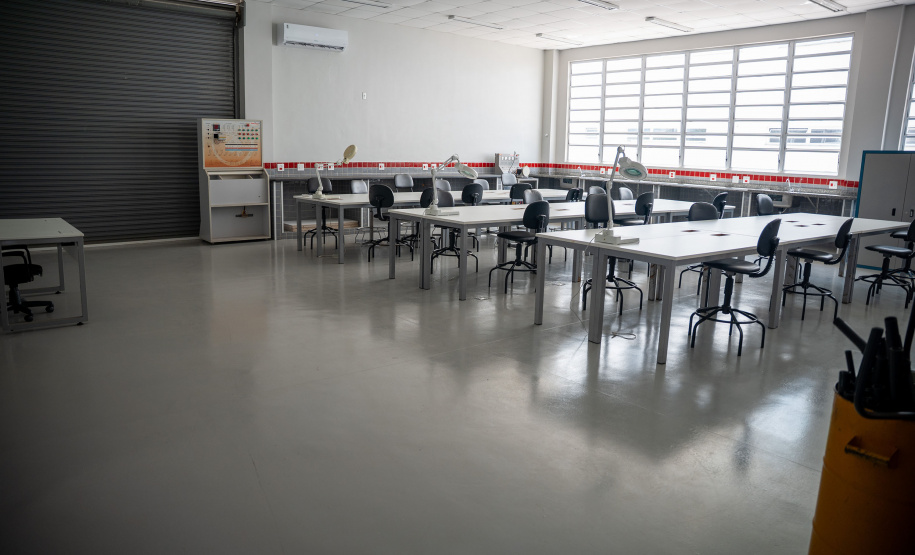 ESCOLA DE MEDIANEIRA