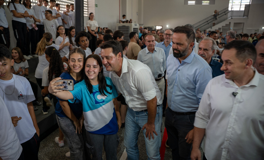 ESCOLA DE MEDIANEIRA