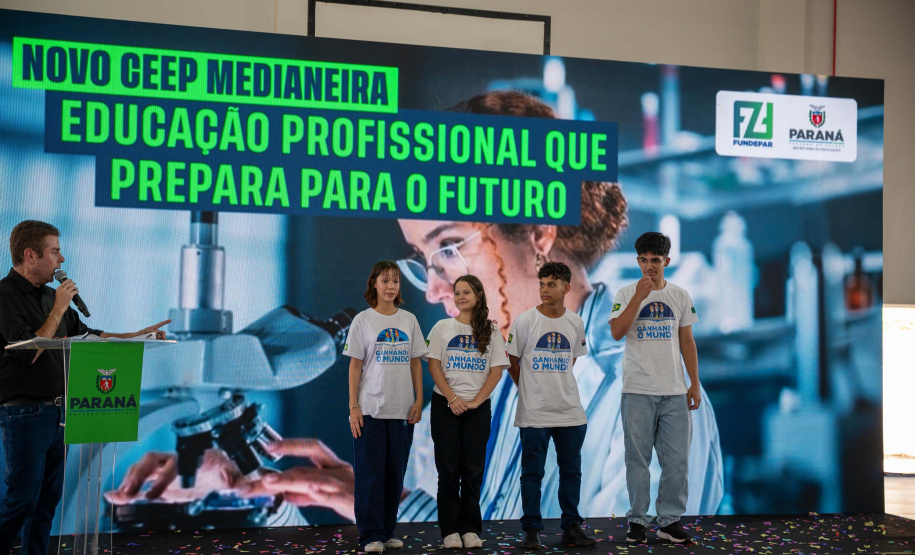 ESCOLA DE MEDIANEIRA