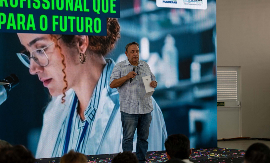 ESCOLA DE MEDIANEIRA