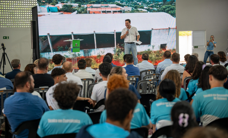 ESCOLA DE MEDIANEIRA