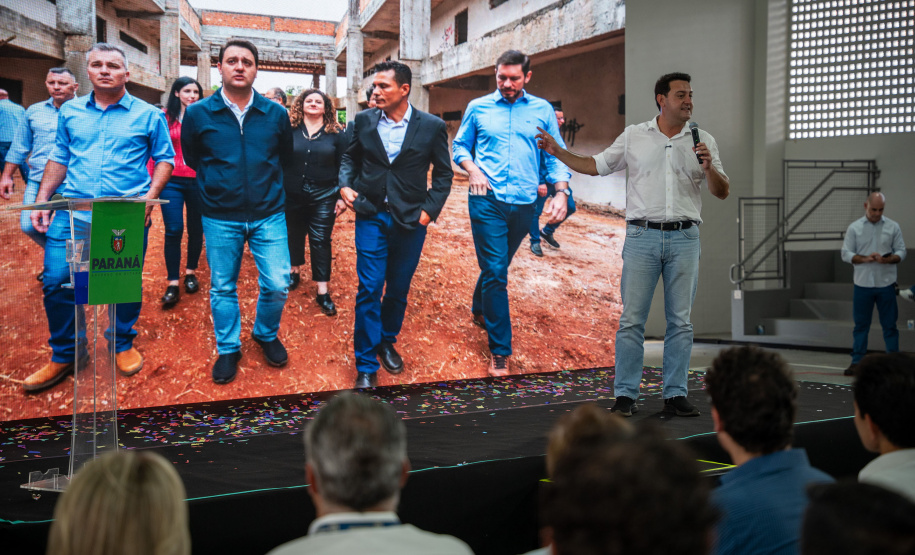 ESCOLA DE MEDIANEIRA